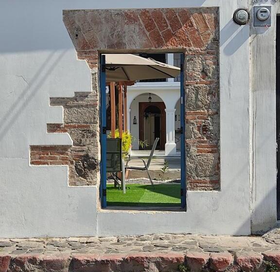 پانسیون Blue Moon Hostel