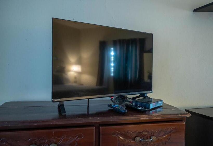 پانسیون Ocean Front Triple Room At Sahara