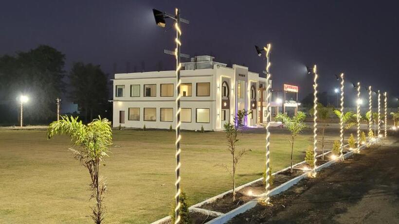 Shri Kailash Mansarovar Hotel And Marriage Garden