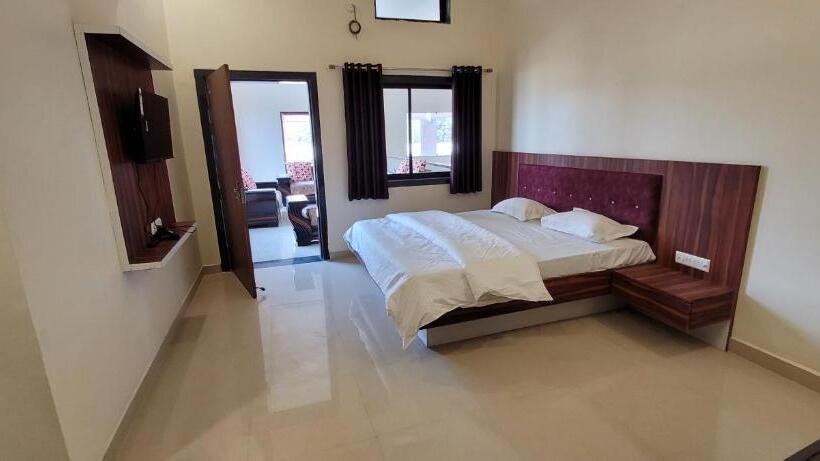 Shri Kailash Mansarovar Hotel And Marriage Garden