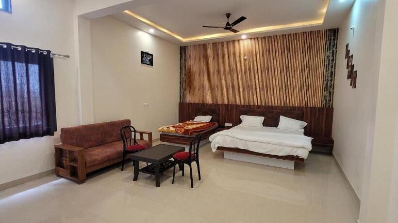 Shri Kailash Mansarovar Hotel And Marriage Garden