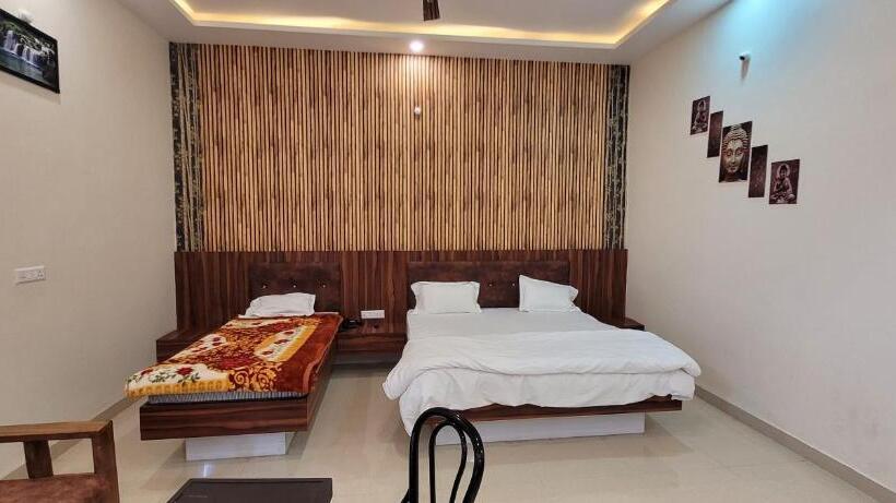 Shri Kailash Mansarovar Hotel And Marriage Garden