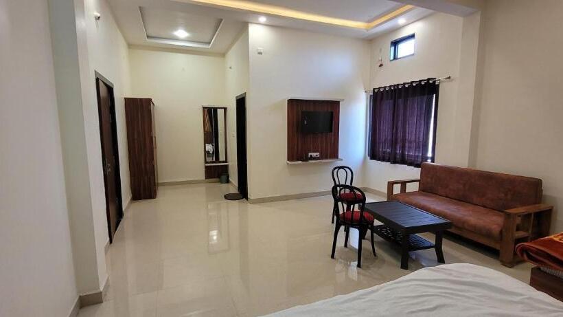 Shri Kailash Mansarovar Hotel And Marriage Garden