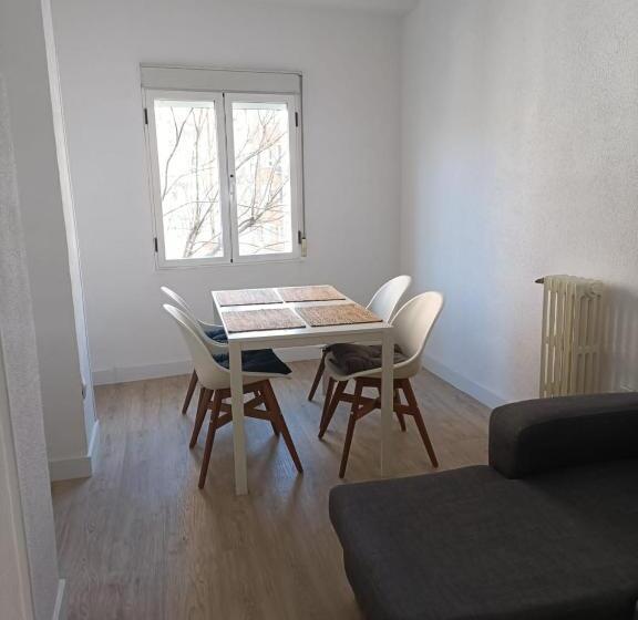 تختخواب و صبحانه Bnb Retiro