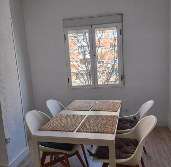 تختخواب و صبحانه Bnb Retiro