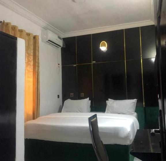 Davizz Hotel And Suites