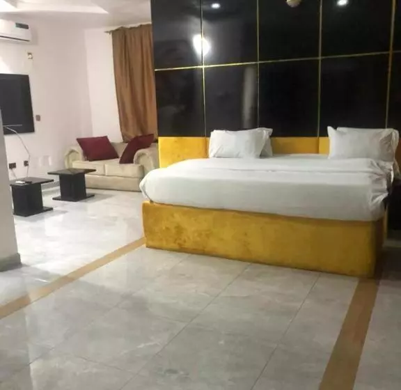 Davizz Hotel And Suites