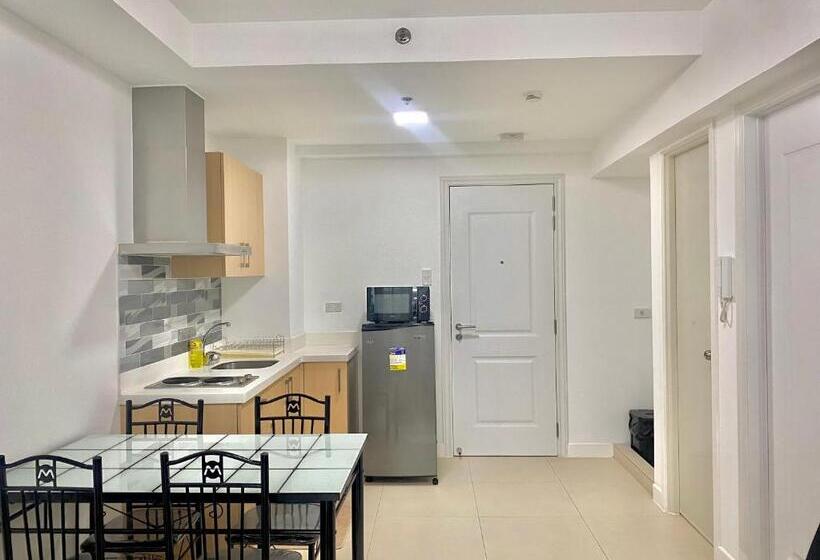 Hotel 1 Br Condo Unit At Commonwealth