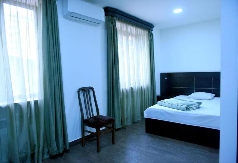 هتل Best Guest House Byurakan