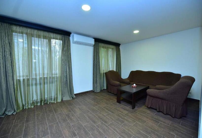 هتل Best Guest House Byurakan