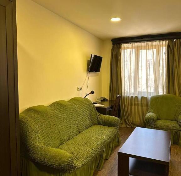 هتل Best Guest House Byurakan