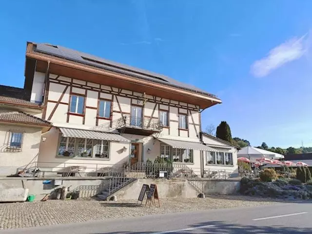 ホテル Gasthof Sternen Detligen