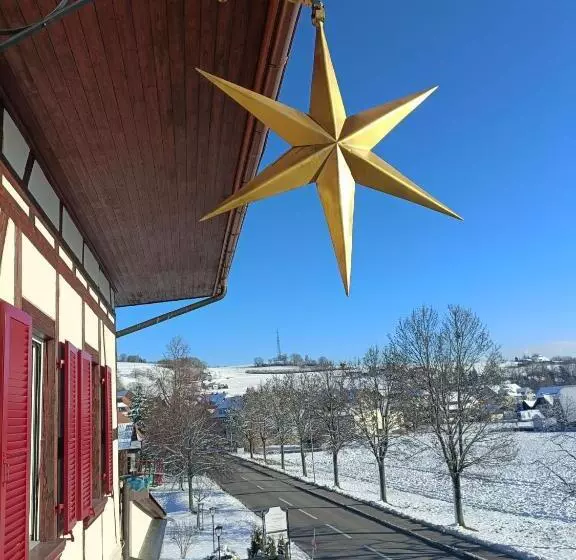 ホテル Gasthof Sternen Detligen