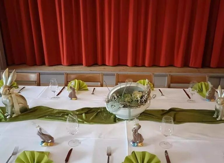 ホテル Gasthof Sternen Detligen