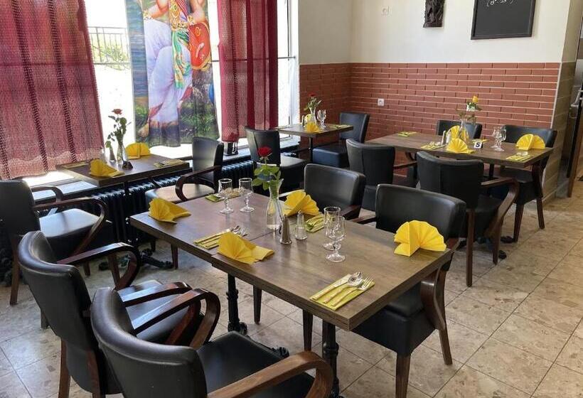 בית מלון כפרי & Restaurant Isvara