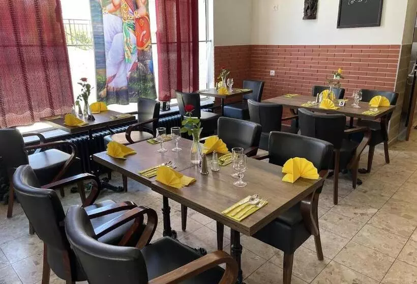 Hotelli & Restaurant Isvara