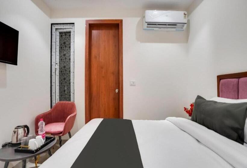 호텔 Ivory Inn New Delhi At Igi Airport