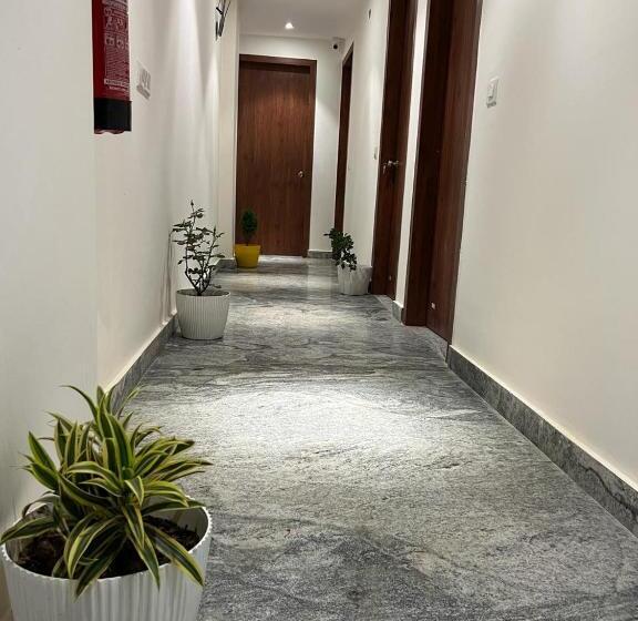 호텔 Ivory Inn New Delhi At Igi Airport