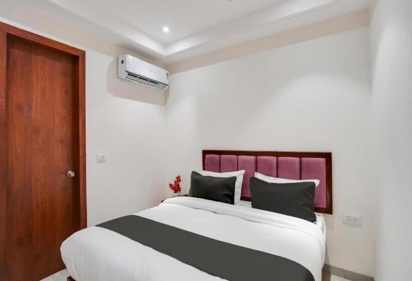 호텔 Ivory Inn New Delhi At Igi Airport