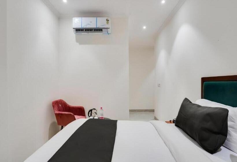 호텔 Ivory Inn New Delhi At Igi Airport