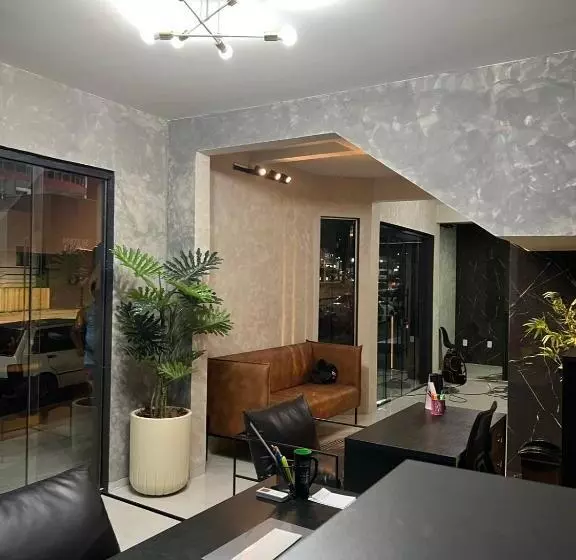 ホテル Let S Go Tour Palace Hotéis