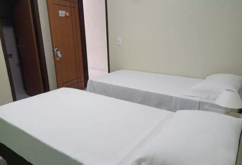 ホテル Let S Go Tour Palace Hotéis