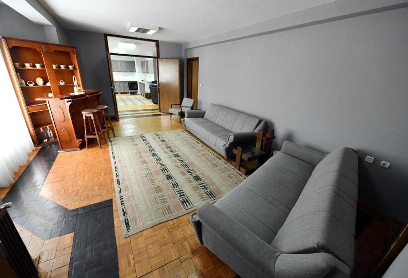 پانسیون Smestaj Simovic 2