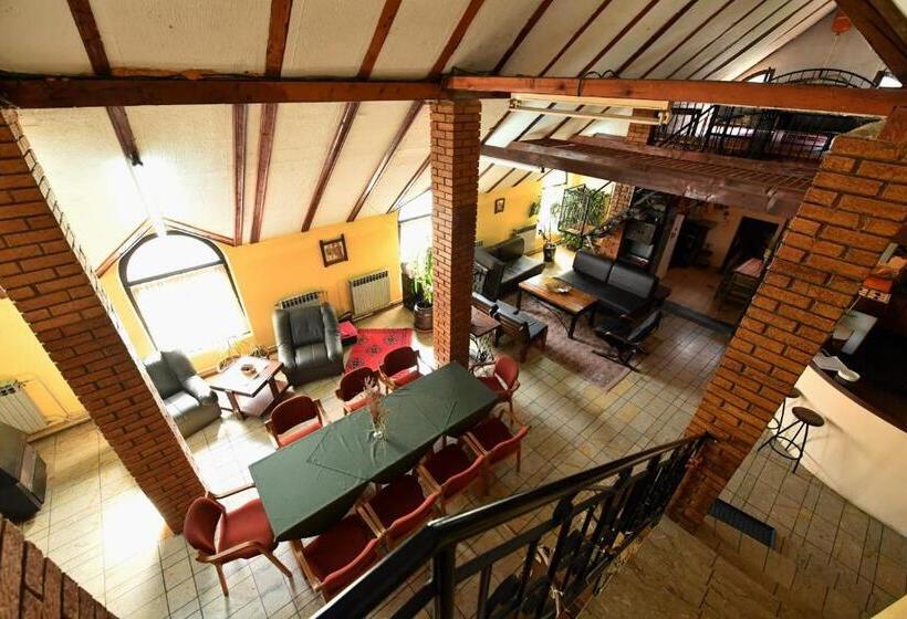 پانسیون Smestaj Simovic 2