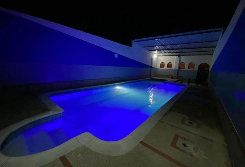 펜션 Hostel Flandes Tu Sitio