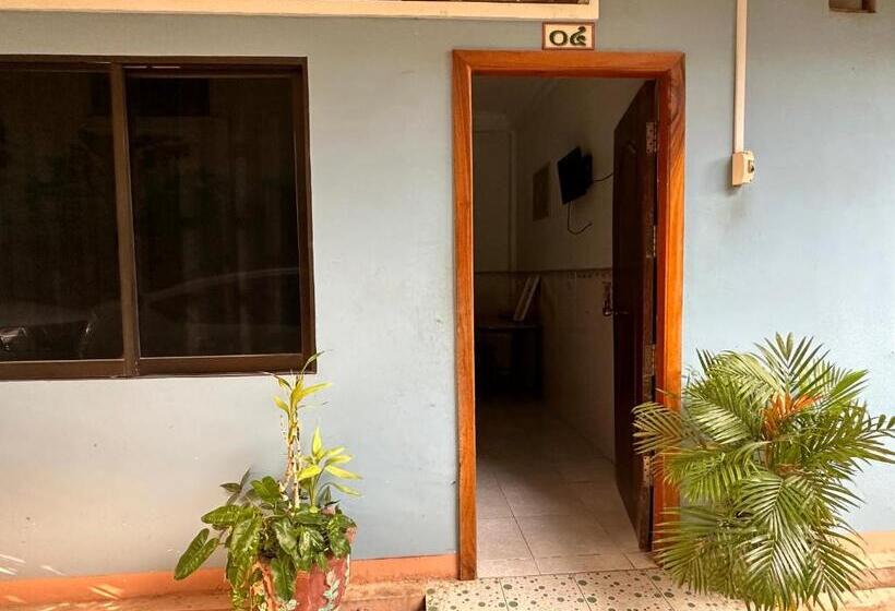 پانسیون Palm Tree Quest House