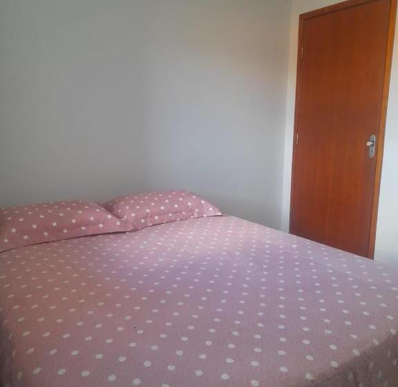 Pension (Hôtel basse catégorie) Quarto Para Temporada