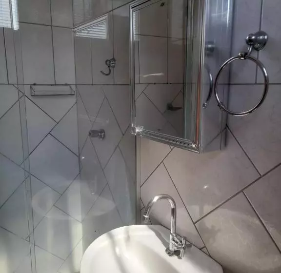 ペンション Quarto Para Temporada