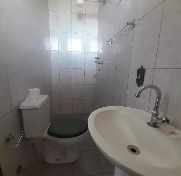 ペンション Quarto Para Temporada