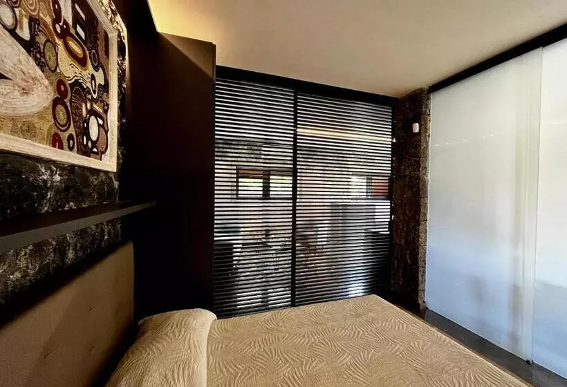 Majatalo Thalos Boutique Home