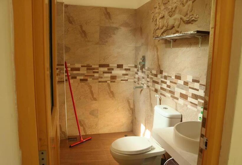 Pensiune The Drop In Madiha I A/c Suite