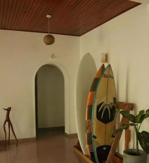 ペンション The Drop In Madiha I A/c Suite