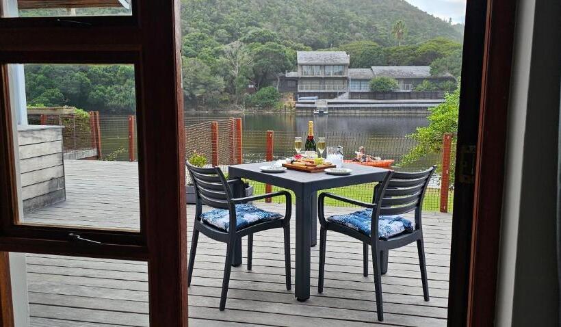 Пансион The River Pirate