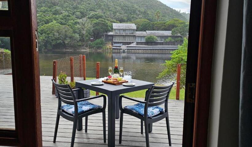 Пансион The River Pirate