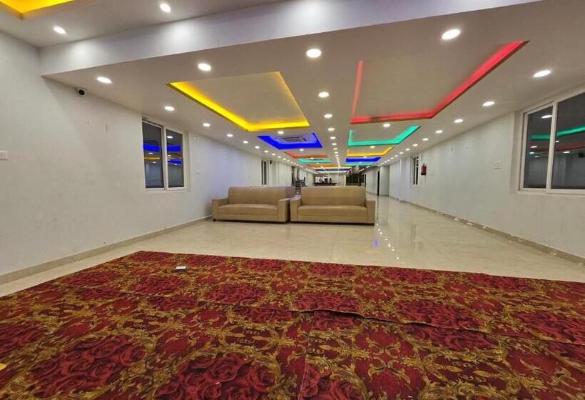 Sarojini Garden Hotel & Restaurant