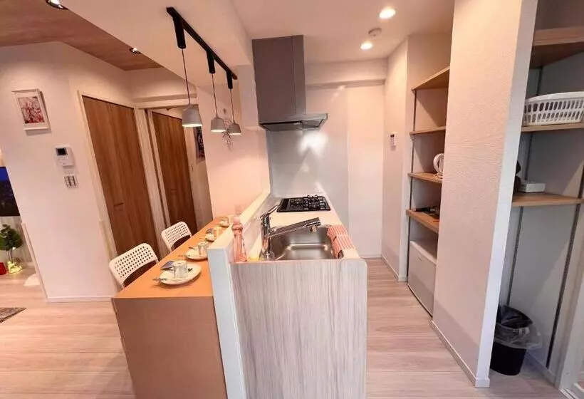 High End Tokyo Shinjuku Central Park Flat 5
