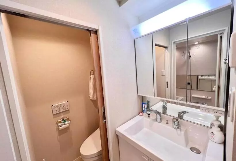 High End Tokyo Shinjuku Central Park Flat 5