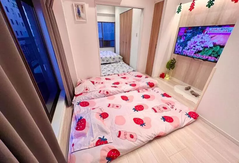 High End Tokyo Shinjuku Central Park Flat 5