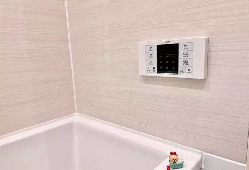 High End Tokyo Shinjuku Central Park Flat 5