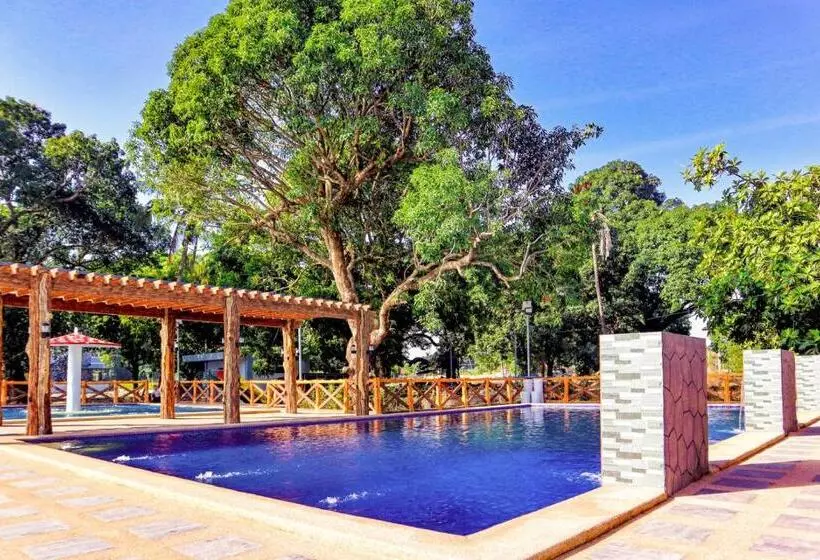 Hotelli Dawal Lakeview Resort