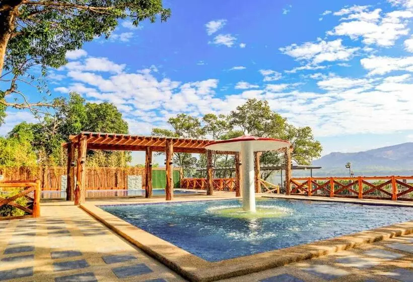 Hotelli Dawal Lakeview Resort