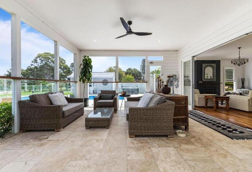 ホテル Twin Shores Farm Stay