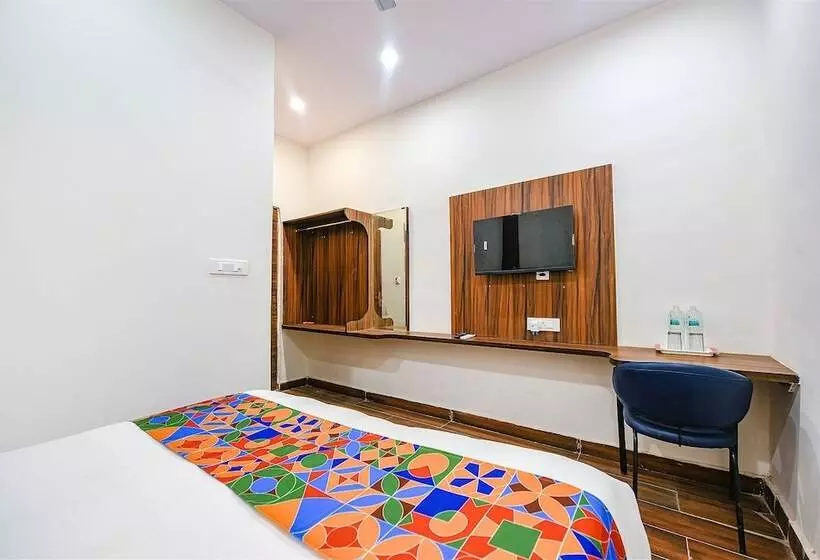 ホテル Fabexpress City Walk