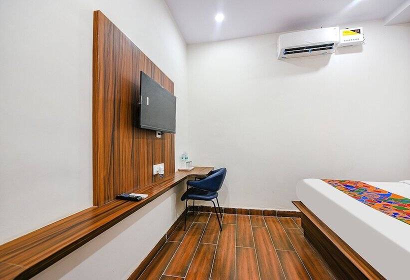 ホテル Fabexpress City Walk