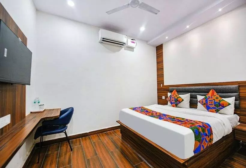 ホテル Fabexpress City Walk