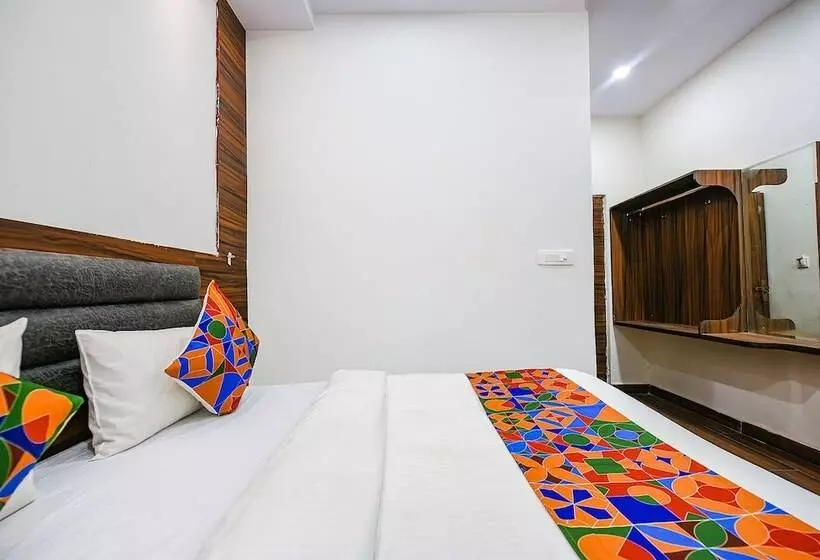 ホテル Fabexpress City Walk